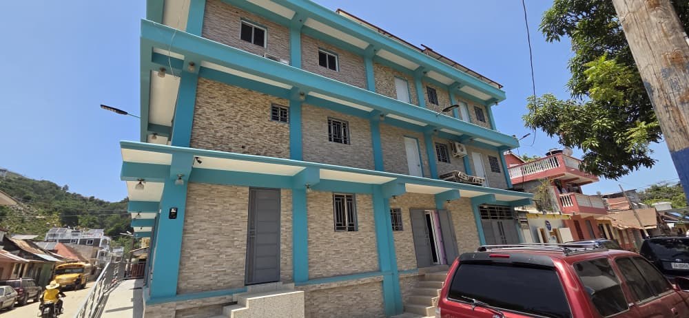 Bâtiment de la Clinique Spécialisée du Cap-Haïtien à Carénage
